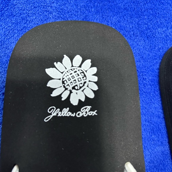 Yellow Box Black Sandals with Glitter Straps - Picture 4 of 4